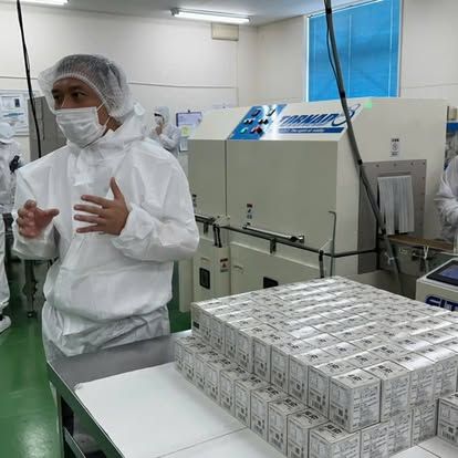 Dây chuyền đóng lọ bên trong khu sản xuất